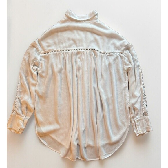 Free People Button Down Shirt White Katie Bird Crochet Size XS Oversized Boho - Picture 4 of 10
